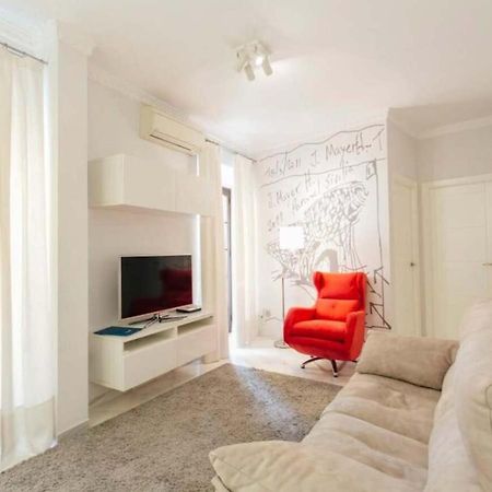 Minimalism And Modern- 2Bd 1Bth- Las Setas เซบีญา ภายนอก รูปภาพ