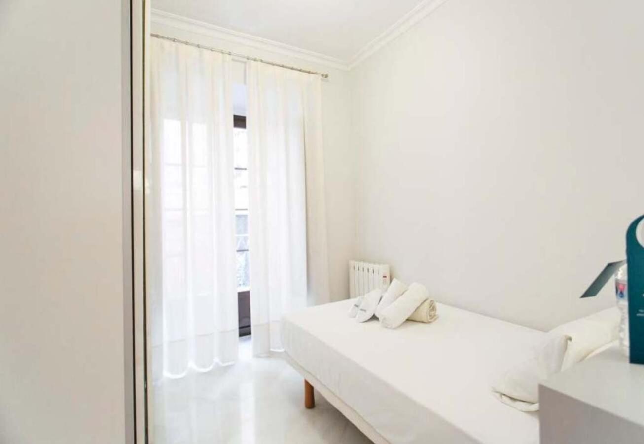 Minimalism And Modern- 2Bd 1Bth- Las Setas เซบีญา ภายนอก รูปภาพ